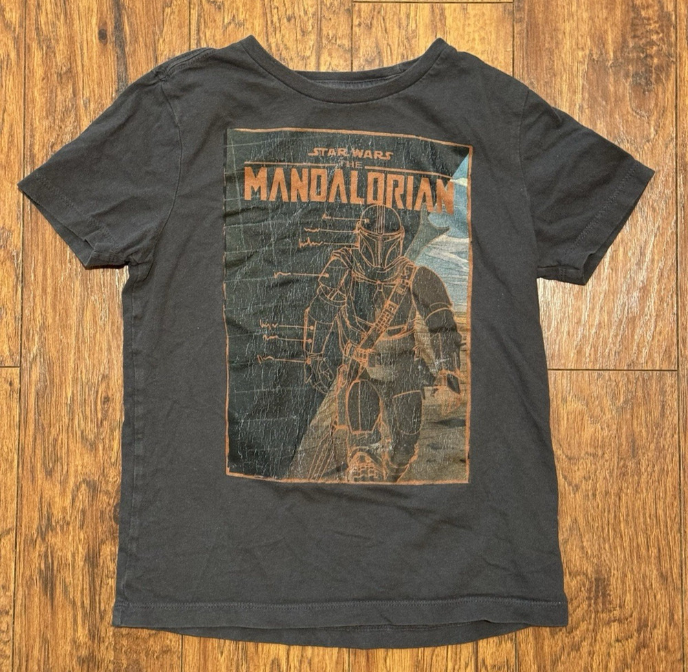 Youth Star Wars The Mandalorian Shirt by Old Navy - Size Youth S (6-7)